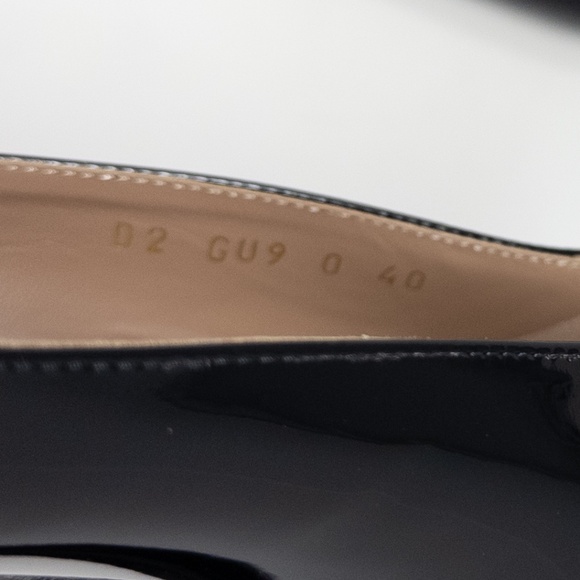 Valentino Garavani Rockstud Patent Leather Black Pumps Stiletto Size 40 EU 10 US - Picture 6 of 9